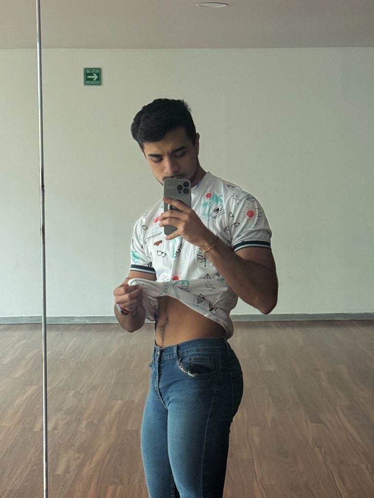 Esteban tweet media