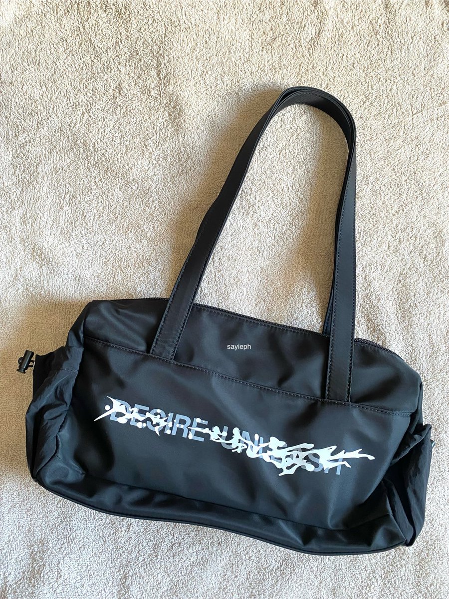 this is your sign to buy enhypen x miniso china bag 🖤