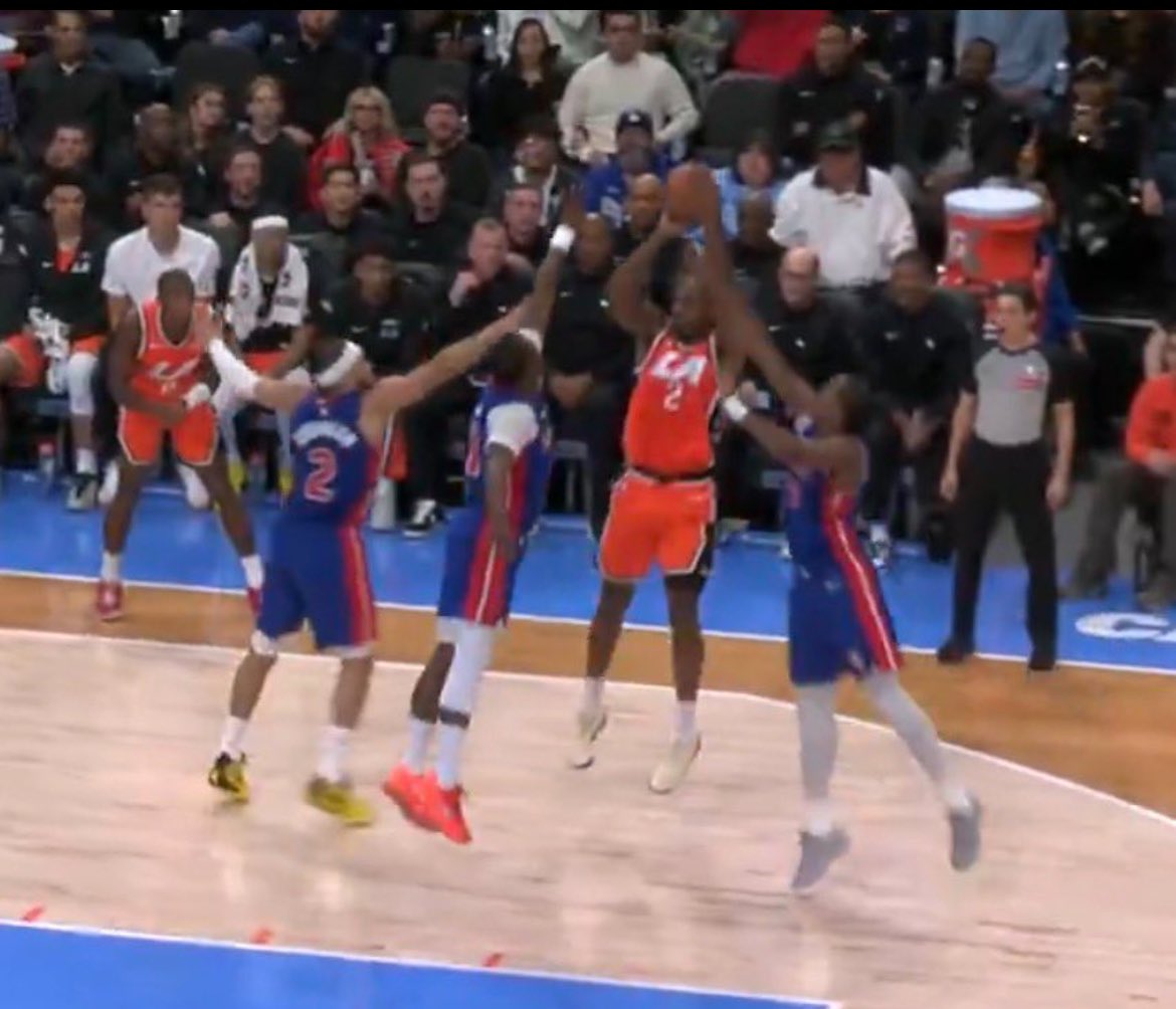 Kawhidagoat1's tweet image. He hit all net on this btw…….