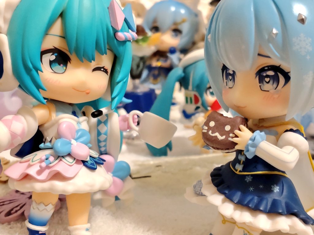 雪♡茶色と水色のみちゃん 雪ミク村のみなさん❄