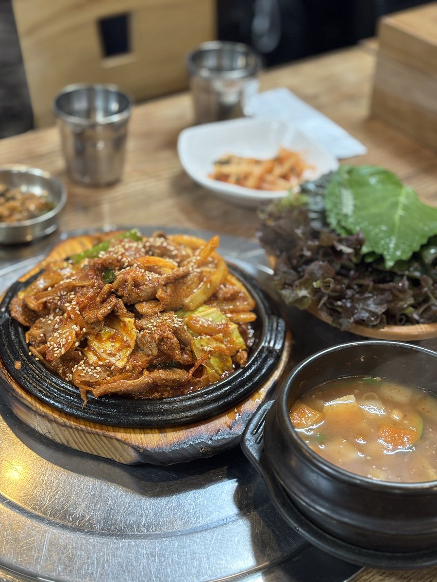 우니 tweet media