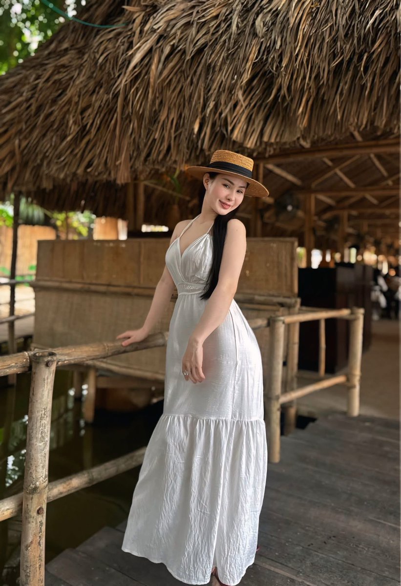 cushop219062's tweet photo. Nhiều cô xếp hàng thích anh quá 🤔🤔 
Em Đầu Hàng 🤪🤪🤪 https://t.co/q4hmWx2HoK