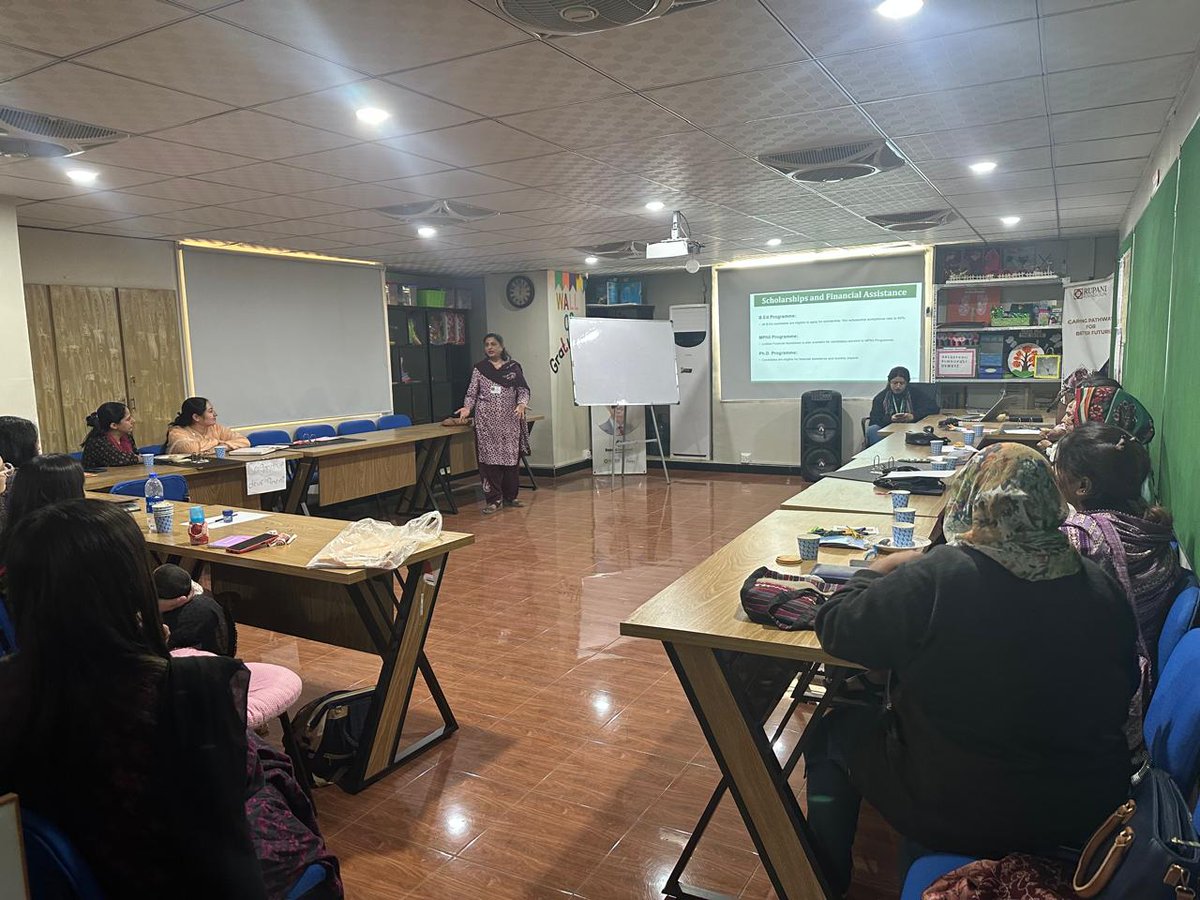 RFInterventions's tweet image. RF recently hosted an interactive orientation session with Dr. Munira Amirali from AKU-IED.
#RupaniFoundation #PrenatalCare #MentalWellbeing #healthymothershealthycommunities #ECD #TeacherTraining #rupanifoundationusa #rupanidevelopmentinitatives #rupanifoundationafghanistan