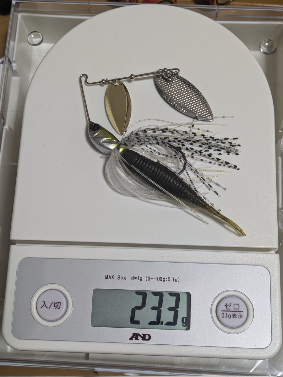 gtjm145's tweet photo. スコーピオン1651R-2で1/2ozスピナーベイトのスキッピングに挑戦。ルアーはジャッカルのDOOON。トレーラー入れて20g超えてるけど、手首のスナップを緩めに投げれば大丈夫だった。
#バス釣り
#JACKALL
#DOOON
#シマノスコーピオン
#スキッピング
#1651R
#スピナーベイト https://t.co/AH6oLowwnZ