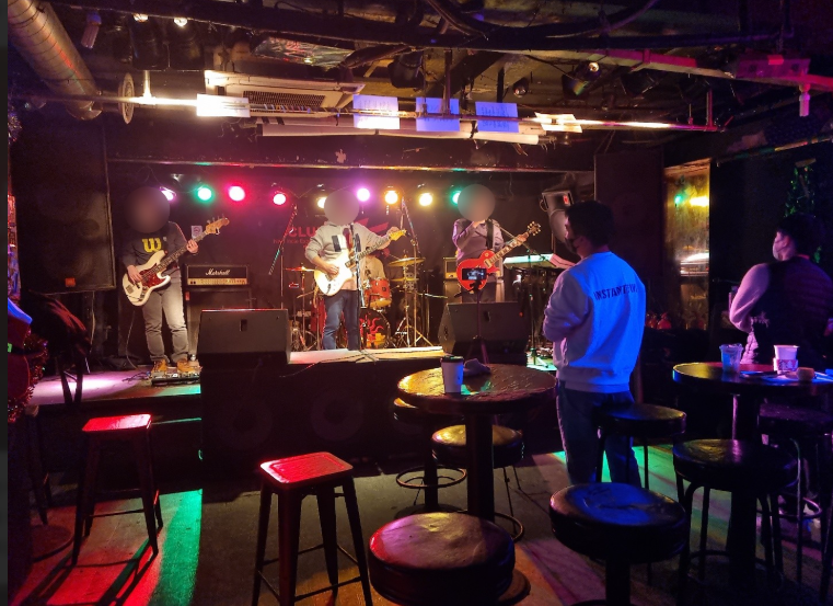 insomnicsy's tweet photo. This is where #ChRocktikal will be performing! ⚔️🎤🎸🥁

📌Hongdae, Club FF (홍대 클럽 FF) https://t.co/pbkVkLfOam