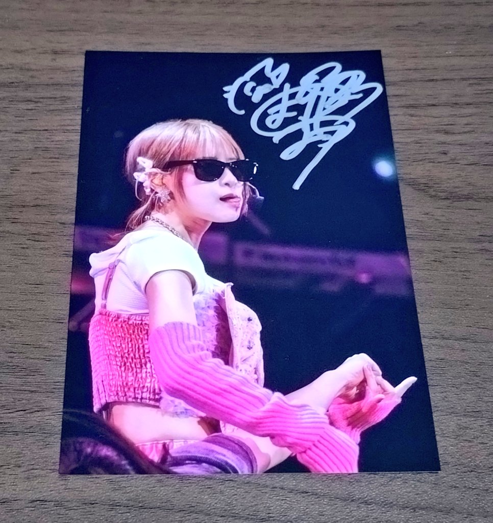 かおりんの直筆サイン入りポストカードめちゃくちゃ嬉しい😎🎸🫶 #前田
