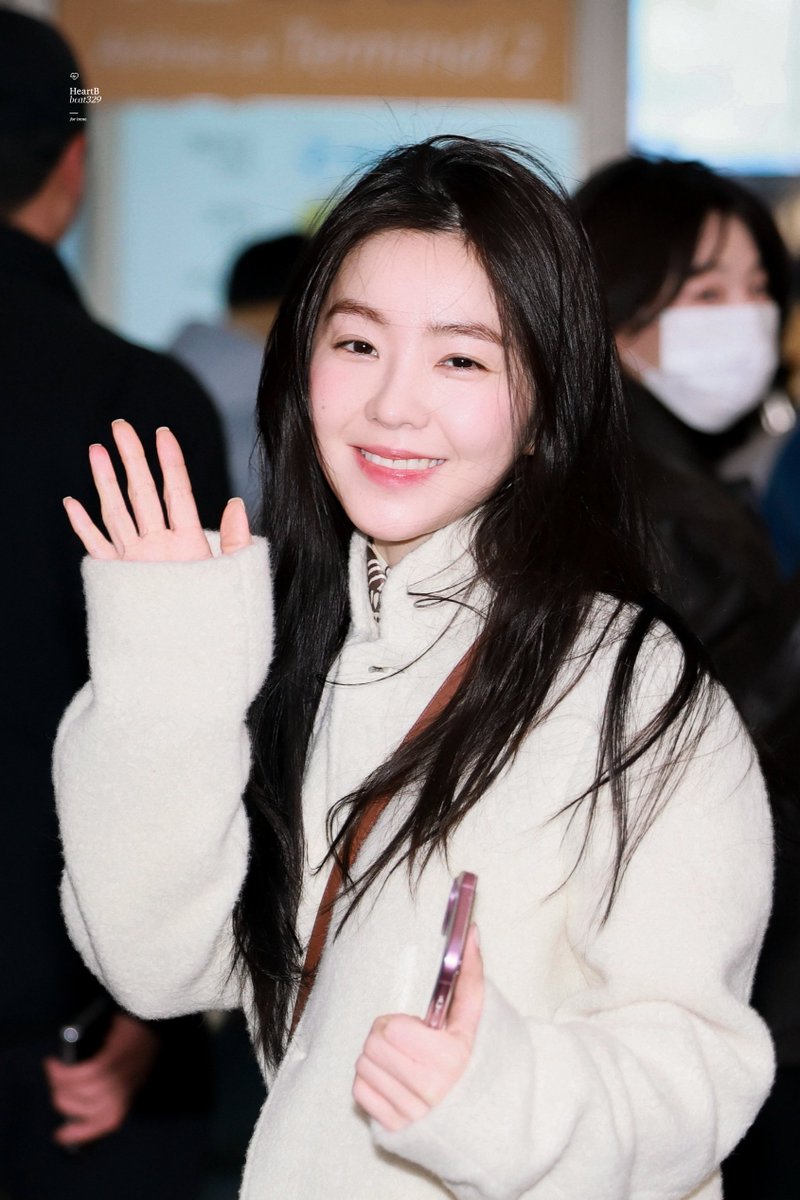 HeartB_beat329's tweet image. 251229 ICN

#아이린 #IRENE