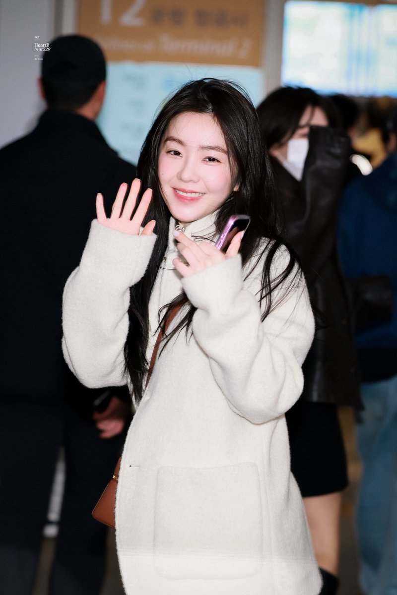HeartB_beat329's tweet image. 251229 ICN

#아이린 #IRENE