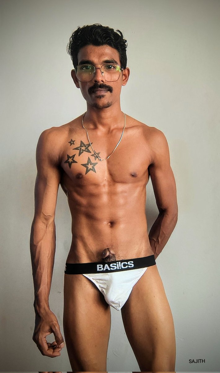 Basic ഷെഡ്ഡിടെ മുകളിൽ കൂടെ എത്തി വലിഞ്ഞു കേറുന്ന 🍌

Fitness lifestyle 🥰 
  Hotmodel 💫