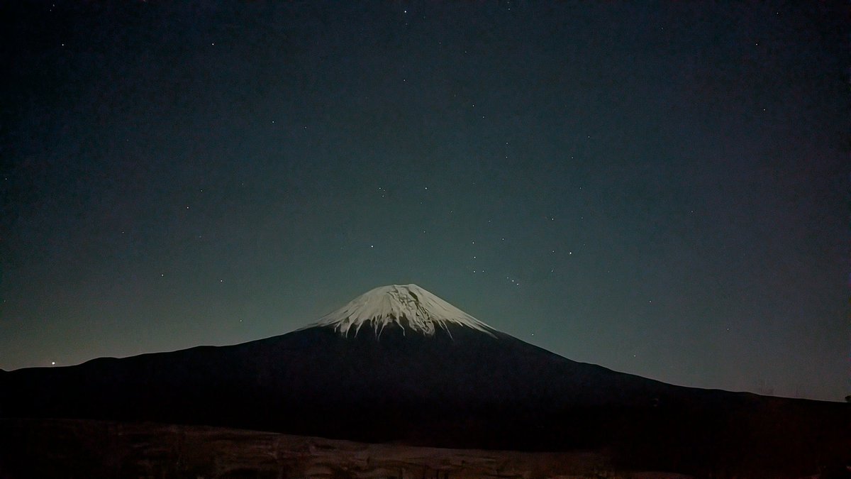 MuuMann's tweet photo. 富士山からオリオン登った https://t.co/rIbQzTb4cA