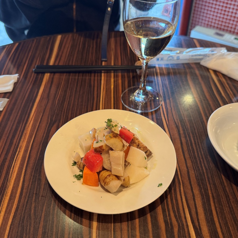 prismwave's tweet photo. 年忘れの飲み会。
お気に入りのお店に行けました!

#昼飲み #日本酒 #fedibird https://t.co/zFUFT0o5Jg
