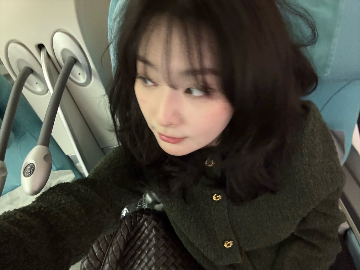 KSGUpdates's tweet image. 251229 🐻💬