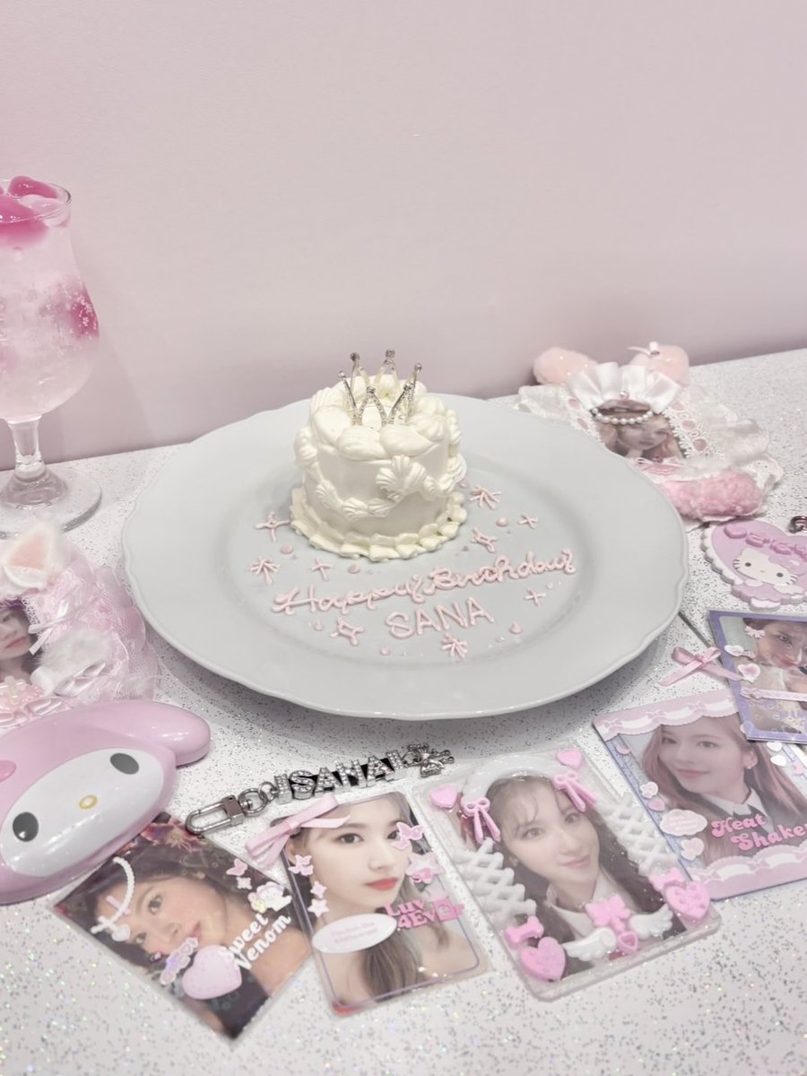 𝒩 †❤︎ tweet media