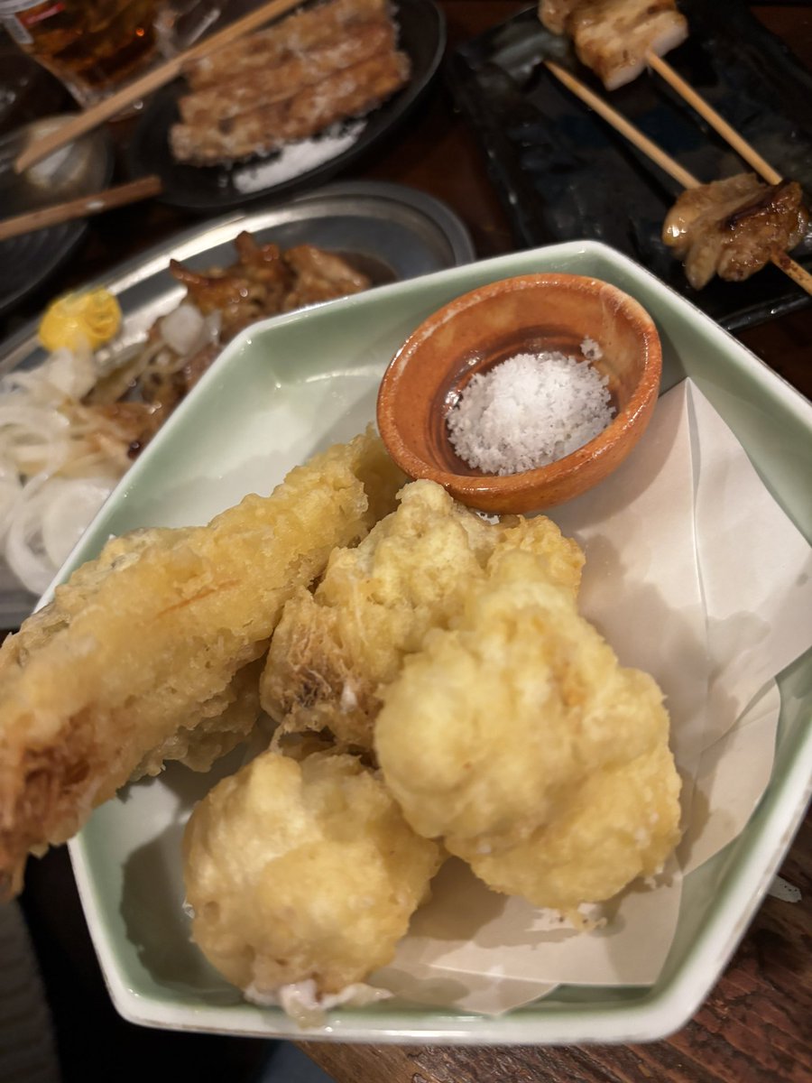 kitajimafreesty's tweet photo. 今年も一年お疲れ様でした。
今年は右も左もわからない中、色んな方にお世話になりました。来年は関係各所の皆様とさらに売上作っていけるよう尽力してまいりますので、よろしくお願いいたします！良いお年を！ https://t.co/0KAGriKqiW