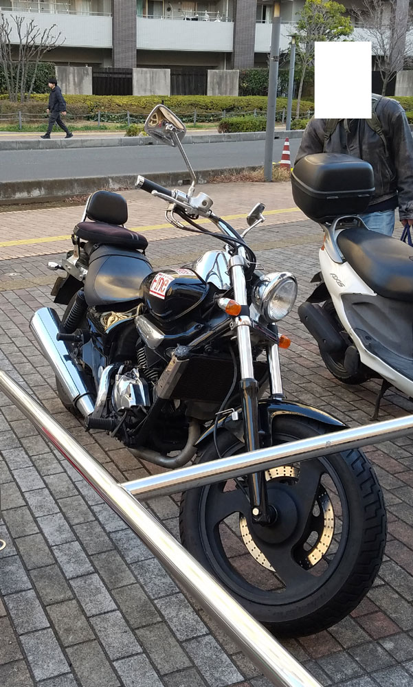 我が家のバイク 来年で20年なのです。 20年使ってるけど、塗装の色