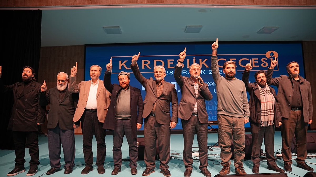 ademozkose's tweet image. İyilik, güzellik, kardeşlik, hak ve adalet için her daim “Allahuekber”

⁦@nurettinyildiz⁩ 
⁦@m_eminyildirim⁩ 
⁦@AKIRANSAL⁩ 
⁦@RecepSongul_TR⁩ 
⁦@mehmetakifcan79⁩ 
⁦@hamzaer_⁩