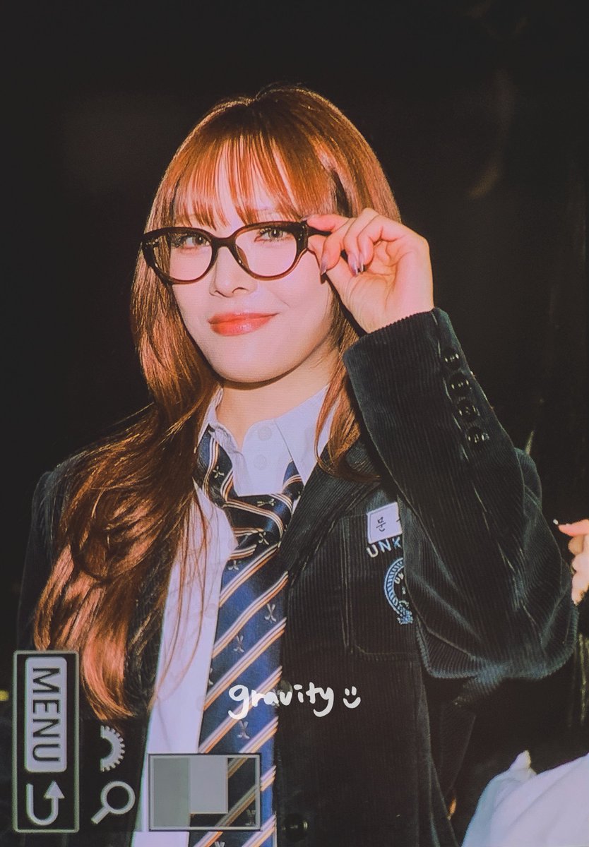 251229 EBS FM 퇴근 프리뷰

아돌한 막방하는 날인데 레전드 고딩착장으로 나온 날이라니..

#빌리 #문수아 #BILLLIE #MOONSUA