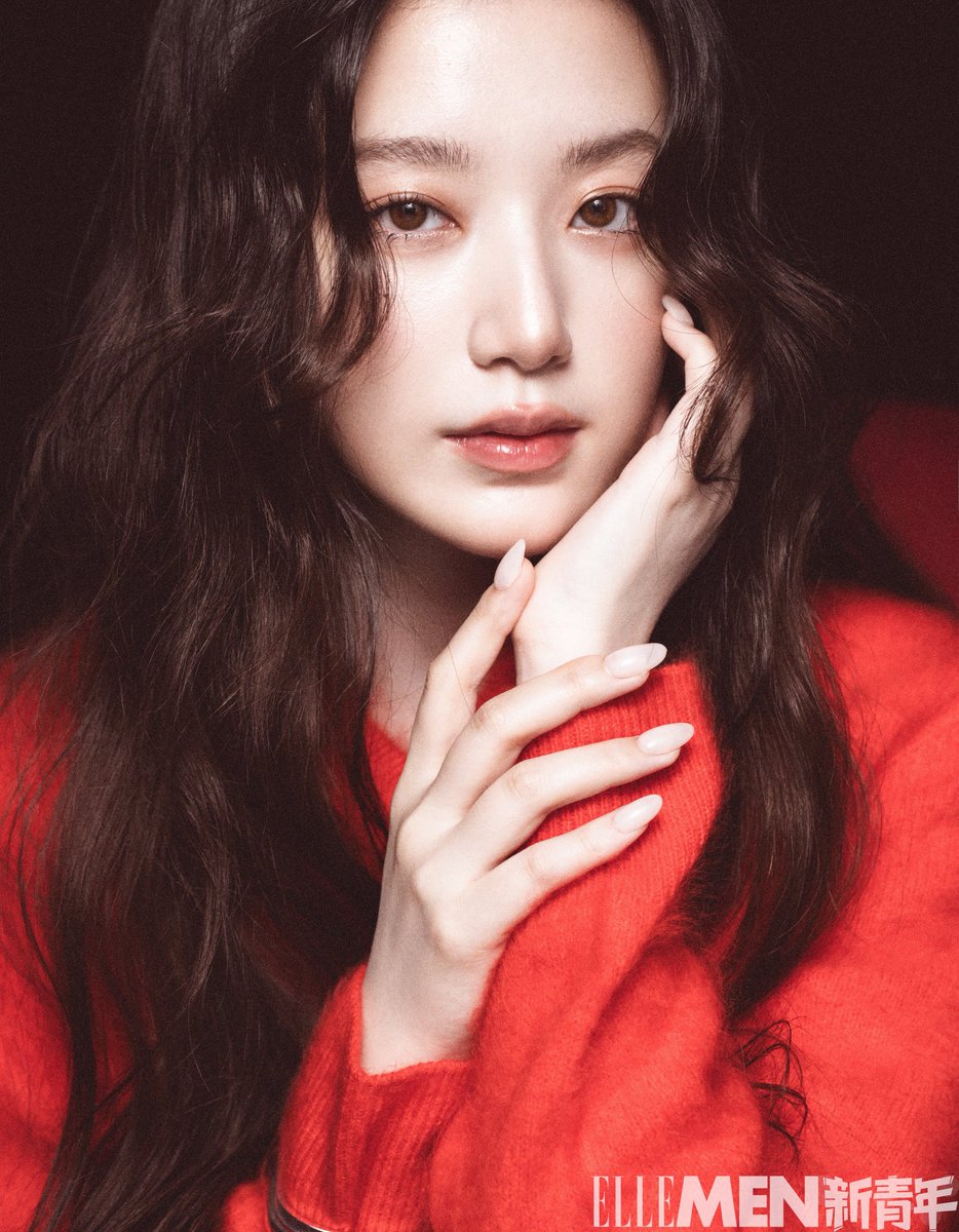 idlepopbase's tweet image. i-dle's SHUHUA is confirmed to be preparing for her first acting project:

"SHUHUA is preparing her first-ever film and TV project. Although details can't yet be disclosed, she has already requested to receive intensive training in dialogue delivery, acting, and camera work."