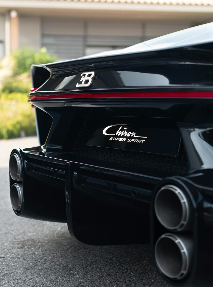 metroTM33's tweet image. #Bugatti