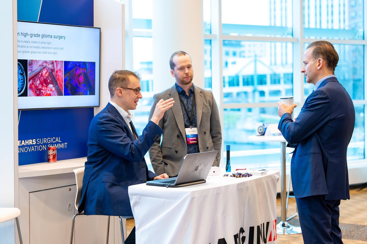 MarginumLtd's tweet photo. Season’s Greetings from Marginum!✨

2025 highlights:
⚖️ HIVEN® achieved EU MDR certification
🔬 Multinational clinical trials launched
🤝 Distribution partnerships expanded across Europe
🚀 €2.5M raised to secure U.S. FDA clearance

Thank you, team &amp; partners. Onward to 2026!❤️ https://t.co/P0XOffvUvZ