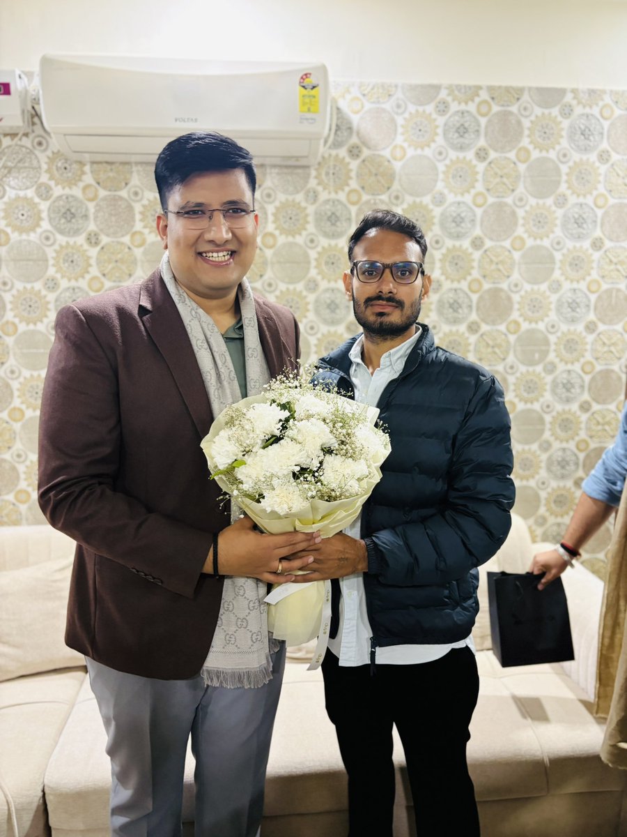 भारतीय जनता पार्टी के राष्ट्रीय प्रवक्ता मेरे खेड़की दौला मंडल के निवासी भाई <a href="/SidharthYadavIN/">Sidharth Yadav</a>  को जन्मदिन की हार्दिक शुभकामनाएँ 🎂💐