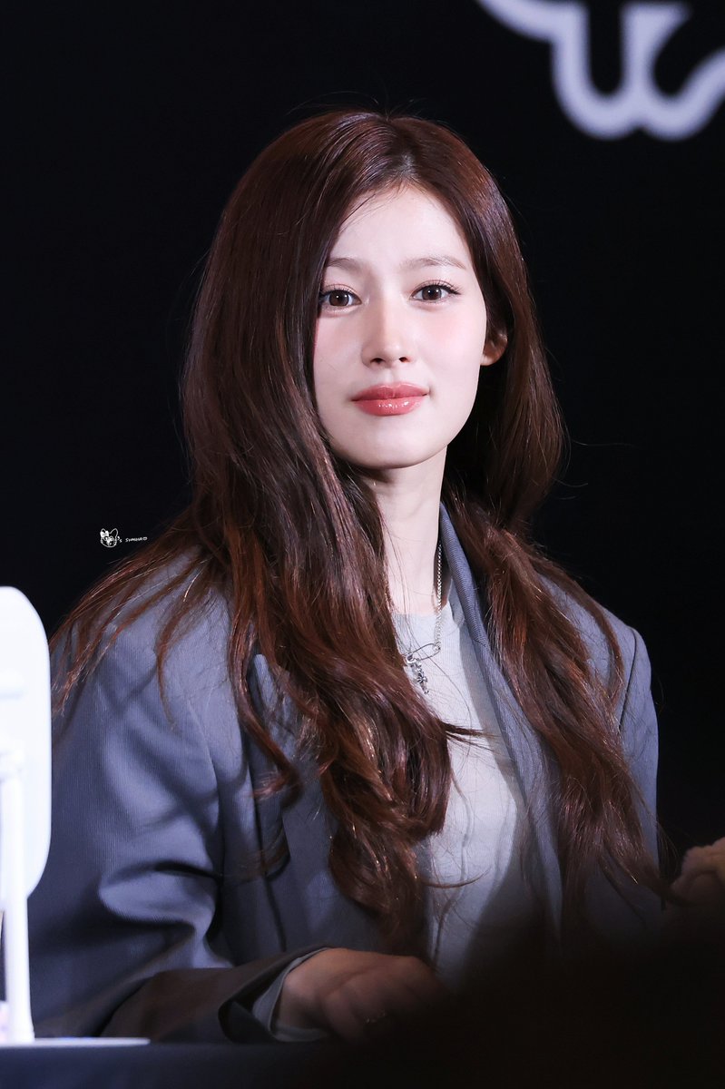 KCl ฅ^•ﻌ•^ฅ tweet media