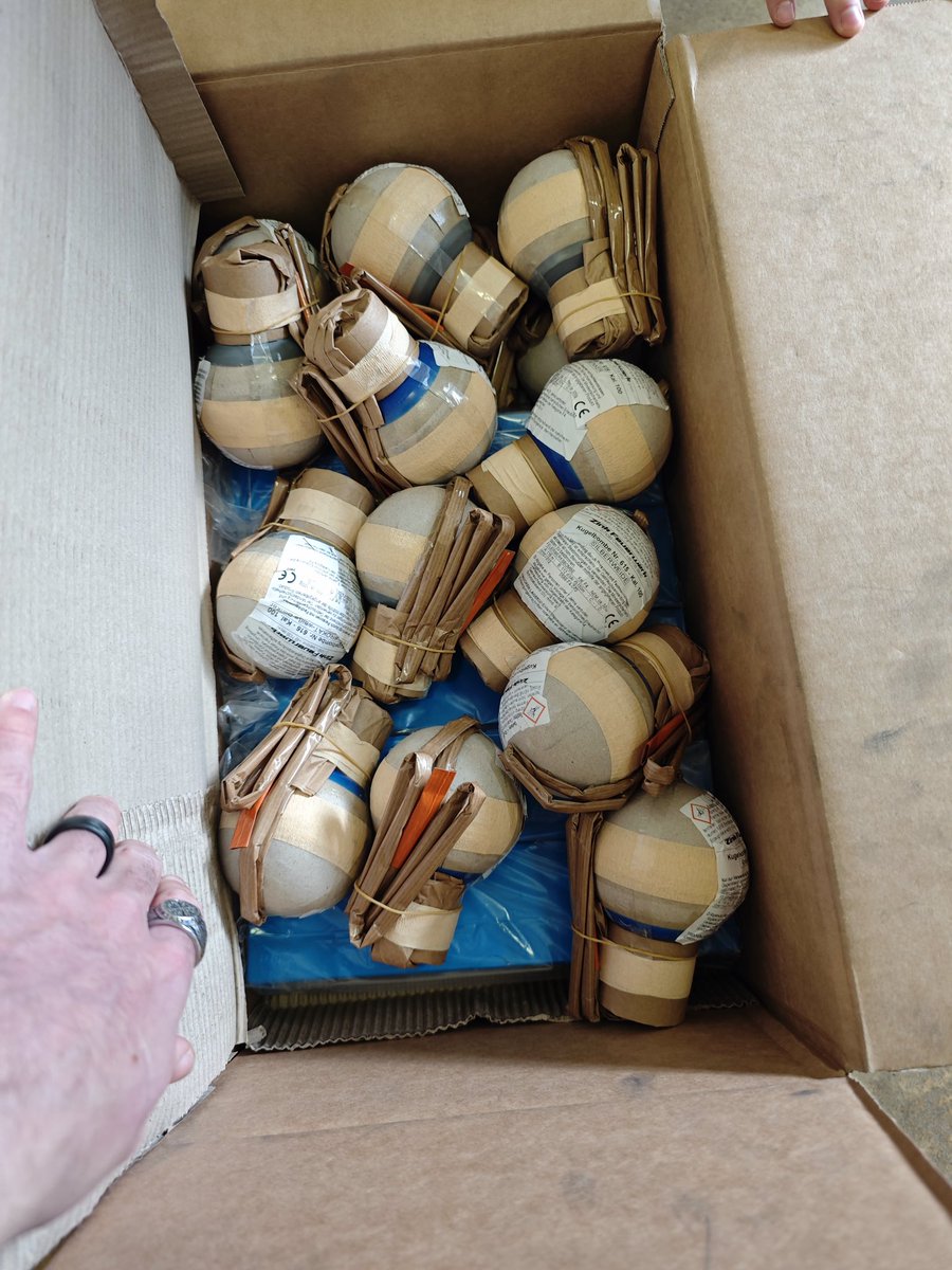 asozialerursus's tweet image. Für #silvester ist das zwar noch nicht, aber fürs warm werden am 30. reichts #pyro #boeller #gegenalleverbote