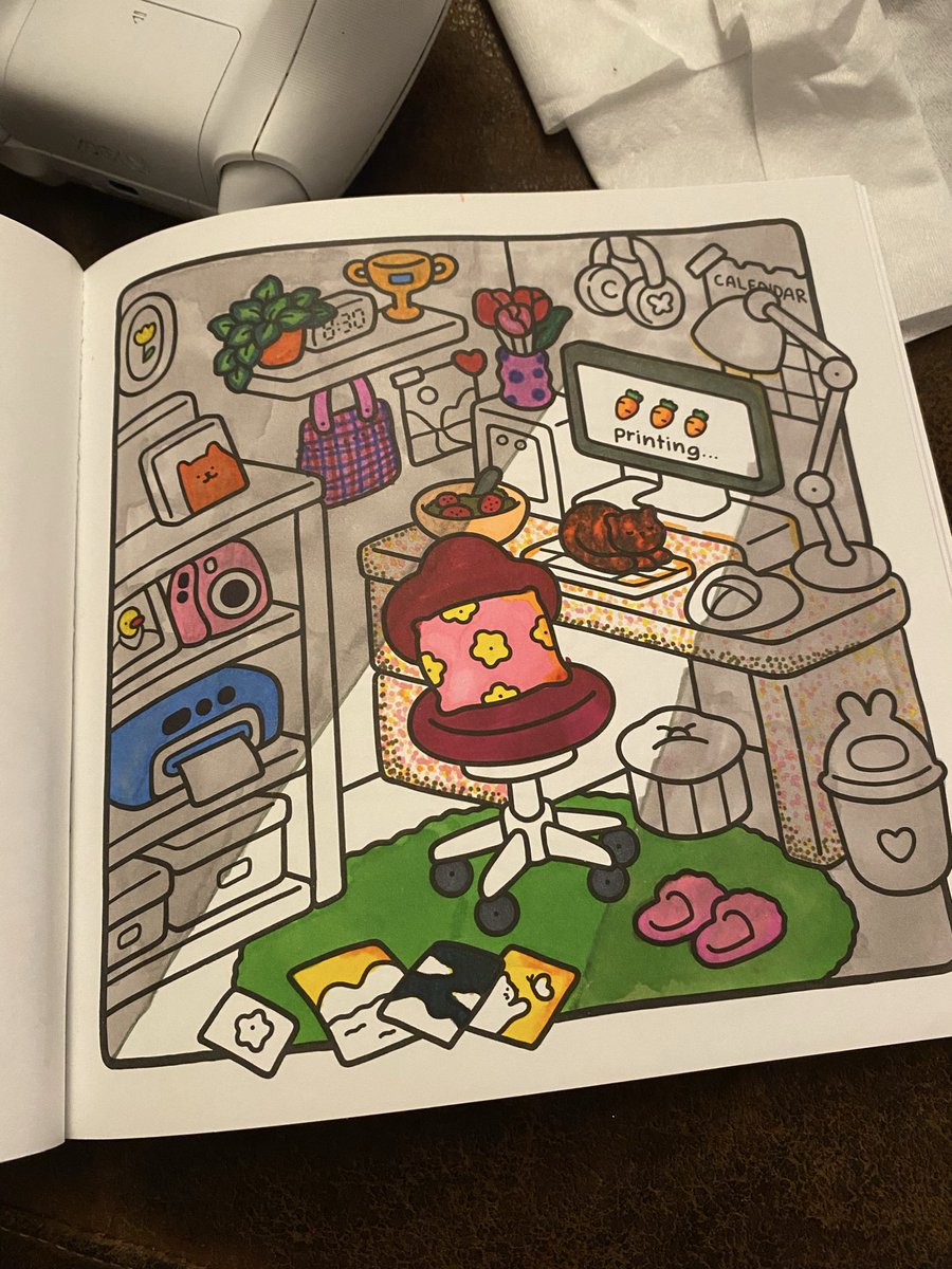 JennaJayFindom's tweet photo. Coloring to get through the winter night 💕 https://t.co/PfaIadWzbj
