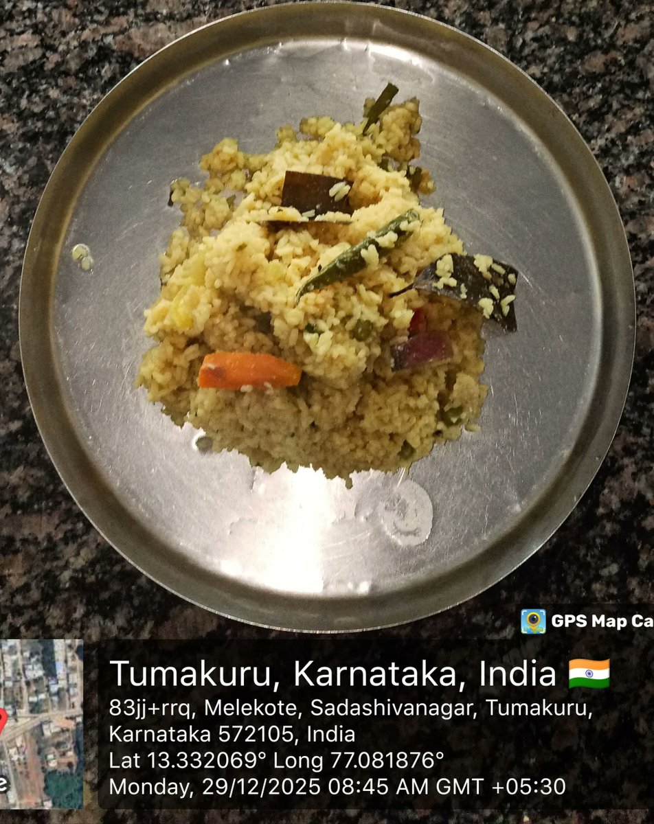 bikkegudda's tweet photo. #SocialAudit_SWDMeals @SWDGoK @kreisemahithi @jd_swd @Dswojdtumkur Mdrs87 Bikkegudda Gubbi Taluk Tumakuru Morning Served Tiffin   #SocialAudit_SWDMeals #SocialWelfare_Karnataka https://t.co/txkY6c6NdI