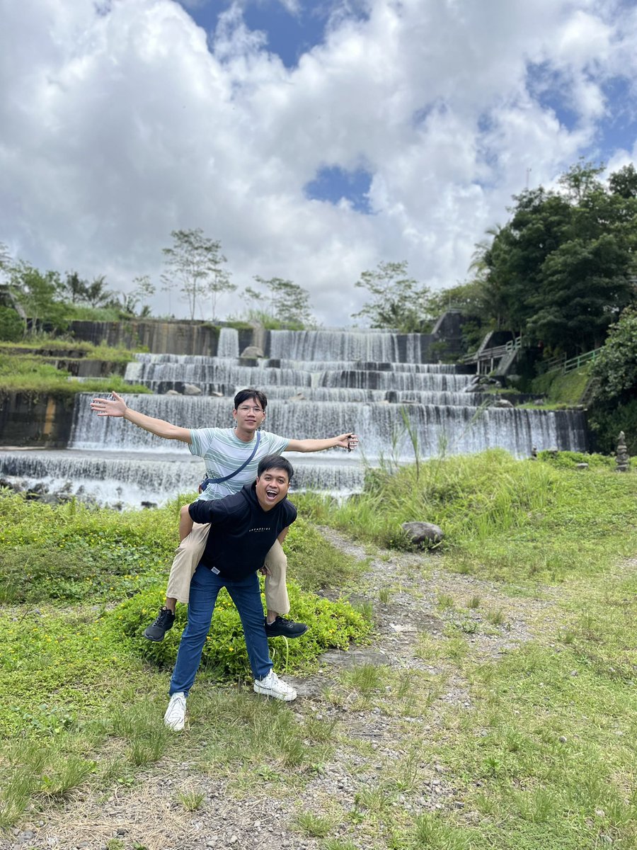 pudingsedottttt's tweet photo. terima kasih udah selalu berusaha bikin aku sehat, bahagia, tercukupi, menerima segala ttg aku yaa🥹🫶🏻
terus bersamaku @siyanini 😘 https://t.co/XTqOWKiutn