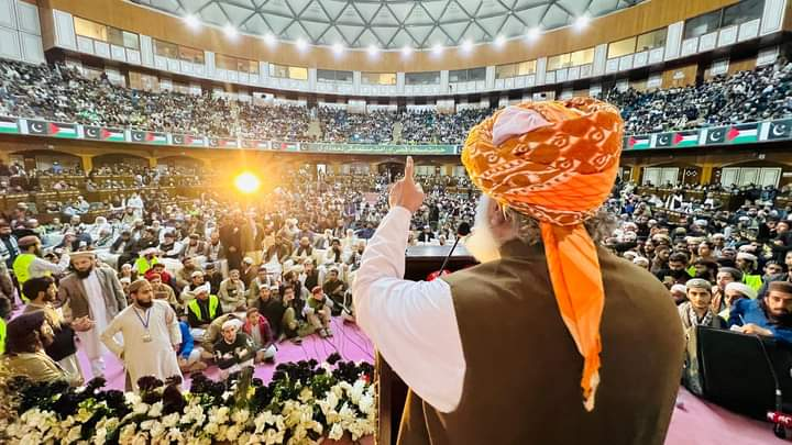 Muaz_marwat's tweet photo. اگر دنیا نے حق کا ساتھ نہ دیا تو ناکام حق نہیں
بلکہ وہ لوگ ہیں جنہوں نے حق کو ٹھکرا دیا https://t.co/Hs4gFHi56q