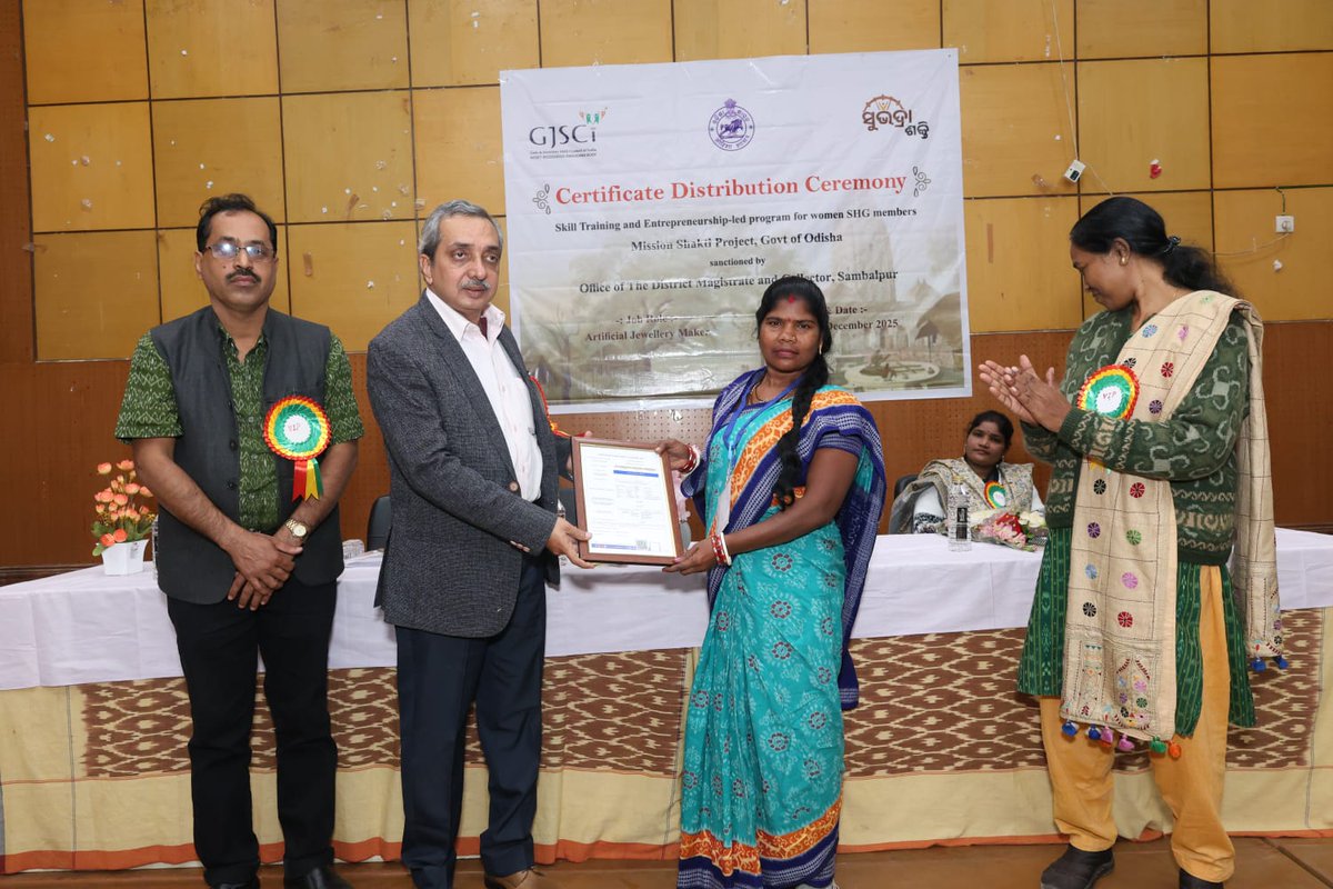 GJSCI's tweet photo. Certificate Distribution Ceremony for #MissionShakti candidates successfully executed in Sambalpur District, Odisha!
Empowering women with skills, recognition, and new opportunities for growth. Congratulations to all the achievers! https://t.co/1dINDYXmmx
