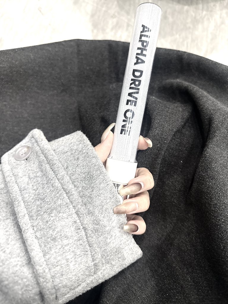 fi2lmx's tweet photo. 신곡이 잘생겻고 오빠들이 감미롭네욤^^ https://t.co/DnAJDrkNUx