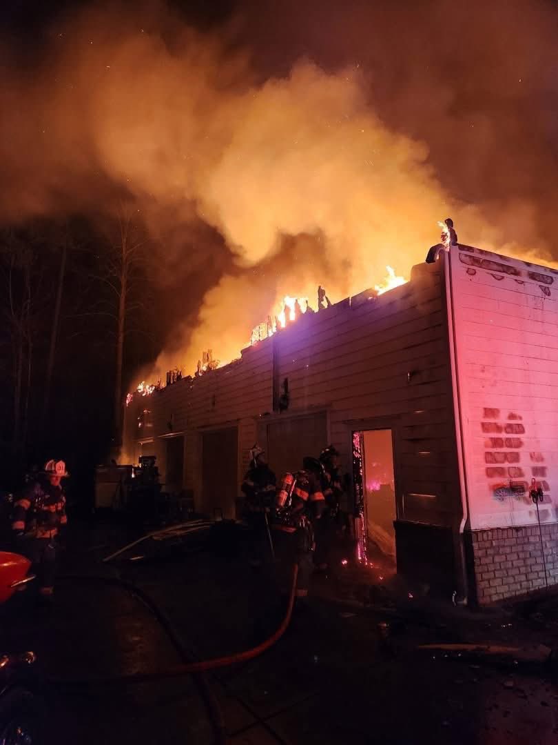 AlexDepartment's tweet image. Our Fire Department is working on site of a NASCAR Driver home on BlackSnake Rd. Roadway is shut down to traffic.

Avoid the area at this time.