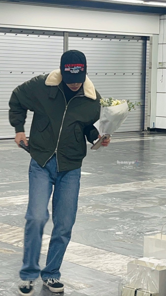 gccat__'s tweet photo. 241229

❄︎

#도하 #DOHA #김준우 #KIMJOONWOO #キムジュヌ https://t.co/wFvDxCJtlj