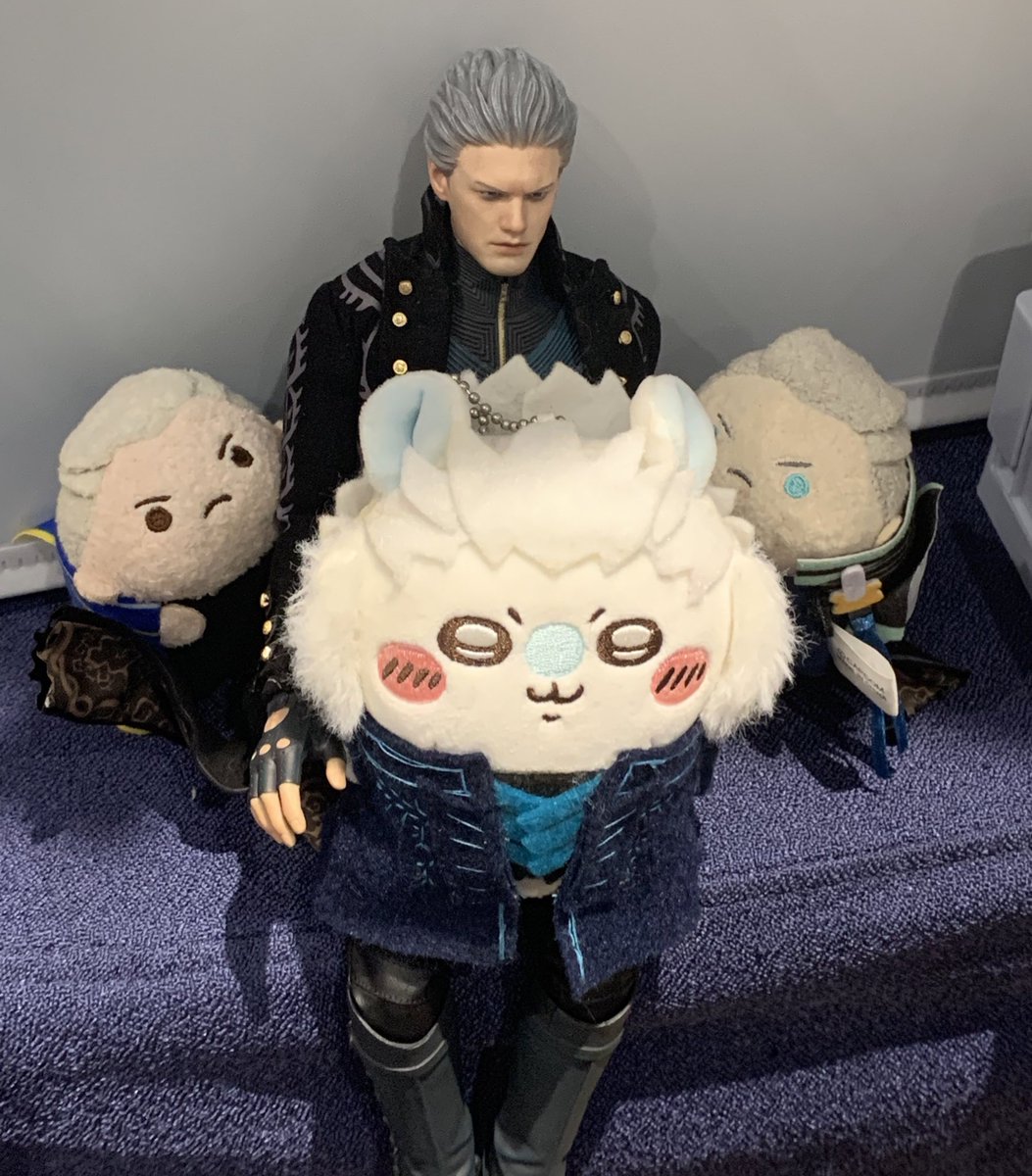 biancalattei's tweet image. met @reeka04's vergil babies!!!!! 😭💙