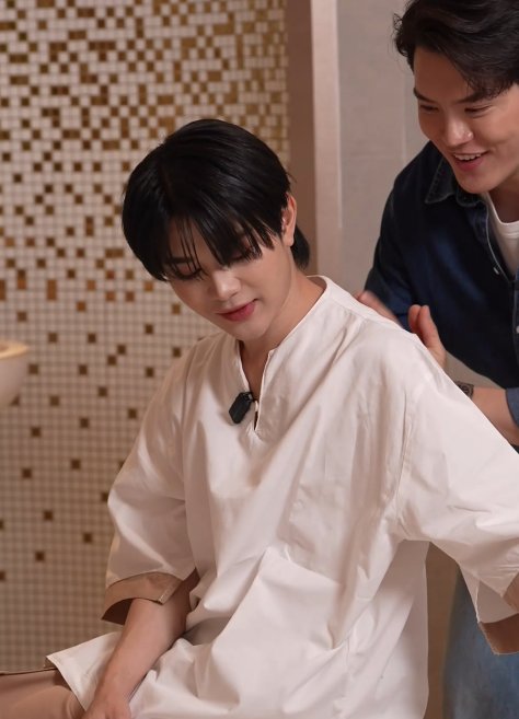 domangalkka's tweet photo. He looks like a prince here 😍
LIVE TONLIEW X CENTARA
#TonliewxCentara #CentaraSpaCenvaree #ExploreCentara https://t.co/169gYOhU3Q