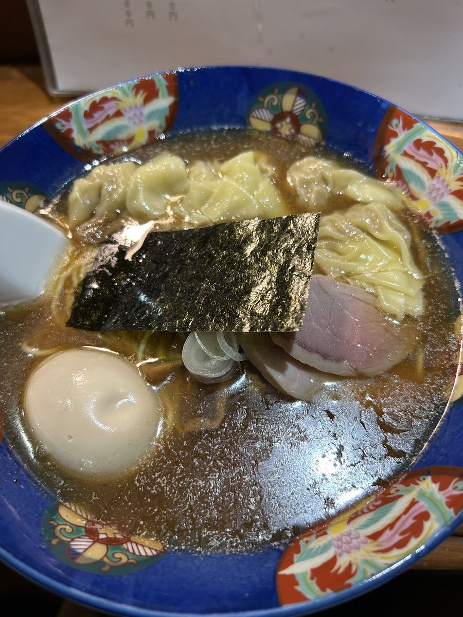 fujiken_HC's tweet photo. #ひらおか

食べ納麺❣️

雲呑そば　味玉

最後までアチアチで美味しかった〜🥳 https://t.co/EZvzHosy4n