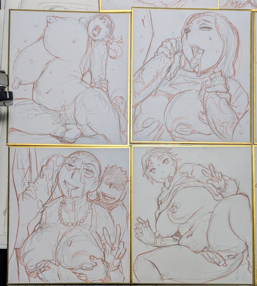 #コミックマーケット107

今回体調が優れずコピー本が出来ませんでした。スミマセンです。
変わりに小さな色紙を多めに描いて持って行こうと思います。
明日の出発まで頑張って塗ります。 