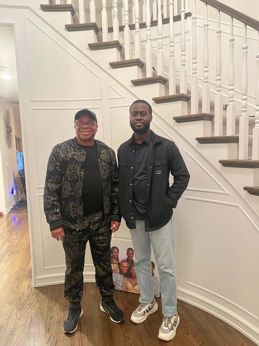 uchennanto's tweet photo. Today, I had the pleasure of interacting with the incredible, Dr. Nwaele, a family medicine doctor in Salem, Oregon! 
He shared his vast knowledge and experience, and I'm inspired by his journey. 
If he could do it, so can I. https://t.co/vJBKkjlaUI