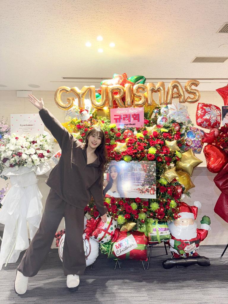 kote10319's tweet photo. まいど〜🙋☺️です。今年も，色々とお世話になり有難う御座いました🥰🙇🙏。ギュリ🍊さんといっぱい会えて，楽しい思い出が沢山できて，めちゃくちゃ良い思い出ができました。ギュリ🍊さんとギュリ🍊会さんに，感謝🙇🙏です。 https://t.co/y6wcV3MEbB