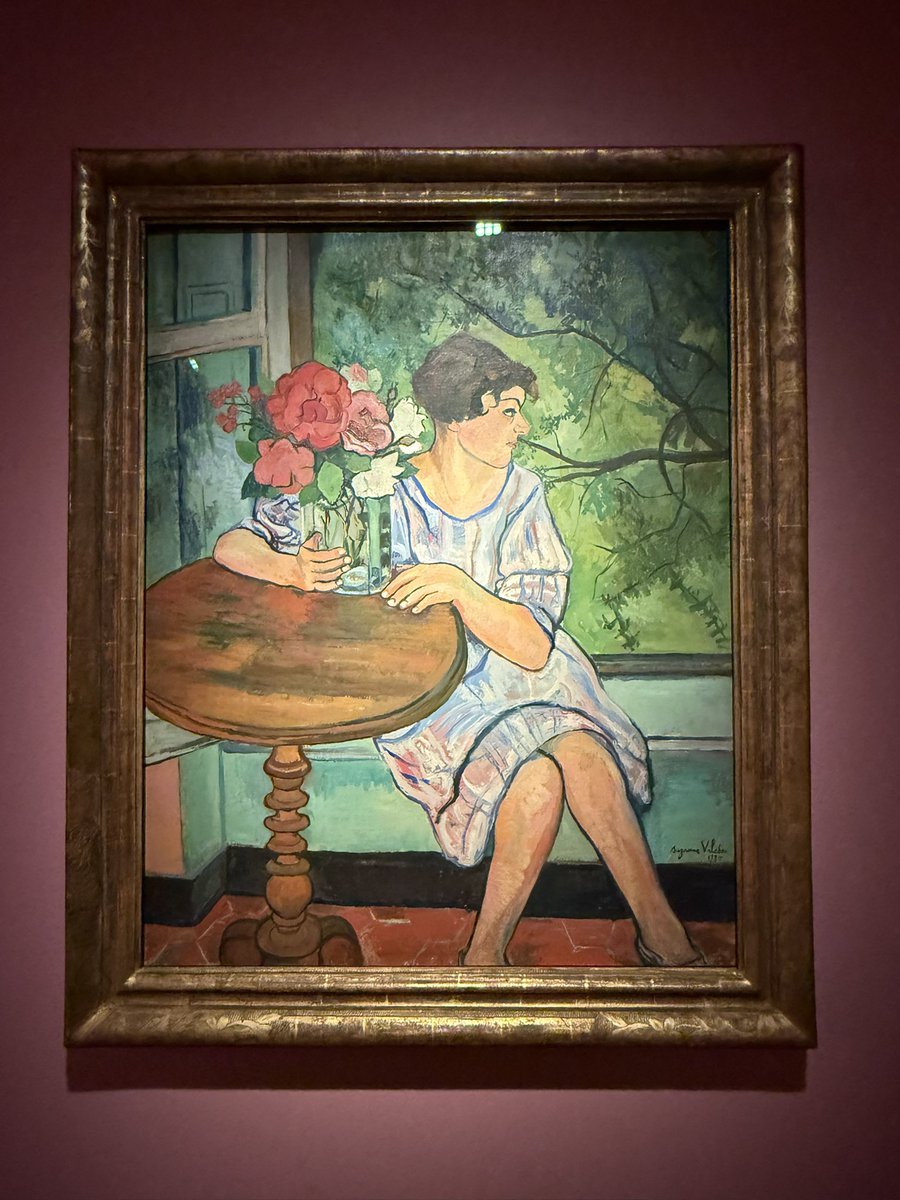 지난 토요일에 본 전시와 연결해서 보니 더 좋았다. 전혀 몰랐던 화가들의 아름다운 그림들과 너무나도 잘 알려진 화가들의 황홀한 그림들까지. 월요일이라 사람 별로 없을 줄 알았는데 전혀 아니었다만 그래도 오래 감상할 수 있어서 좋았어.