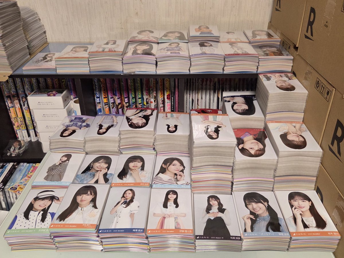 生写真 4種コンプ まとめ さくちゃん以外の現役4期生のみ コンプ、セミコン、バラなど月別順に