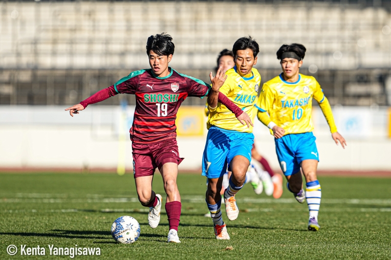 SoccerKingJP's tweet photo. ⚽️高校サッカー🏫
尚志、持ち前の攻撃力が大爆発！　大量6ゴールで高松商を粉砕、選手権2回戦へ
https://t.co/2TCrYlfFo7

🗣️編集部より
「松澤琉真の“超ロングシュート”を皮切りに、前半10分間で3得点を奪った尚志は、73分から臼井蒼悟の活躍で立て続けに3ゴール。6-0で高松商を破りました」 https://t.co/dXPLgQjfcy