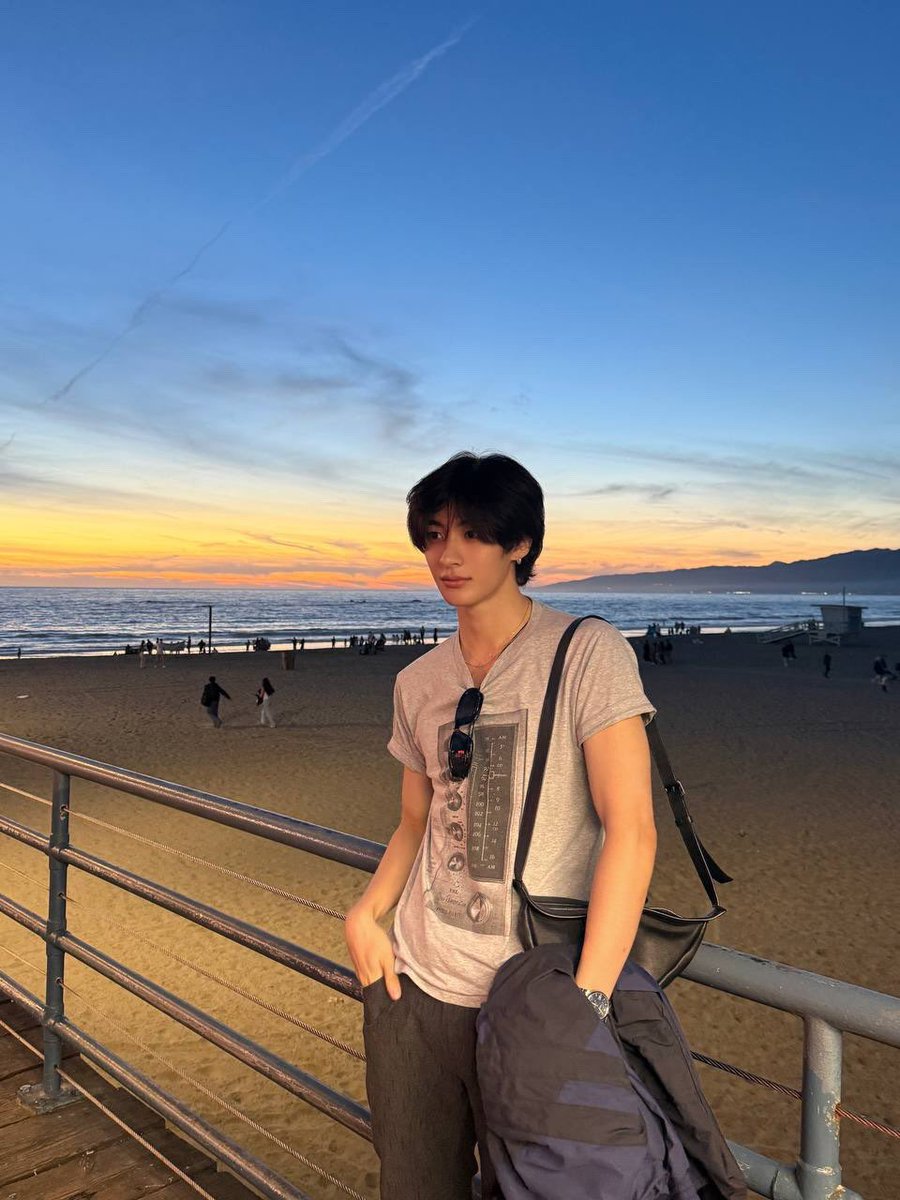 antonisbabo's tweet photo. 사귀자 앤톤 https://t.co/l0HbgxHxCF