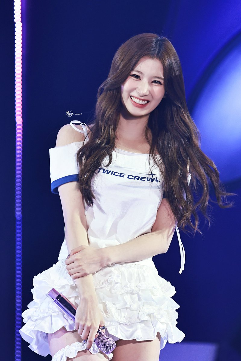 KCl ฅ^•ﻌ•^ฅ tweet media