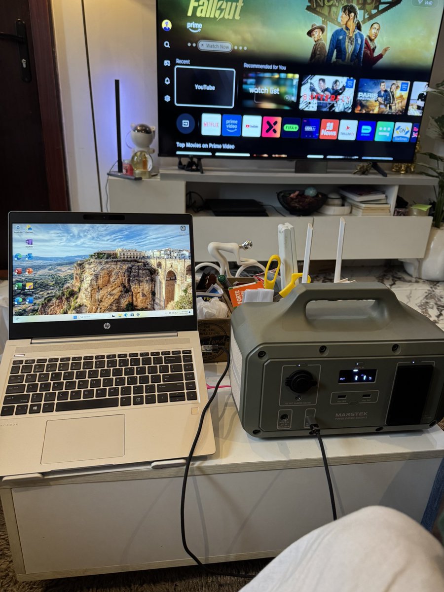 Val_Gadget's tweet image. Content creation 

I want to help 10 people 

Laptop 
Tripod
Light 
Mic
 
390,000 
850;000 with solar generator