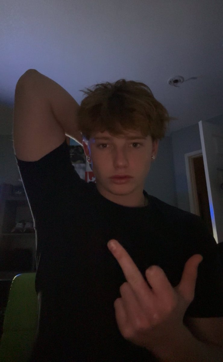 If you are ready to OBEY ME hop in these DMs💪💪😈