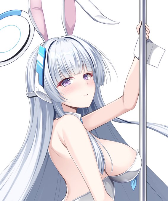 caff先生(@aosui9)のノア合同本にバニーノアで
参加させてもらってます!
二日目はお隣のサークルなのでよろしくお願いします! 