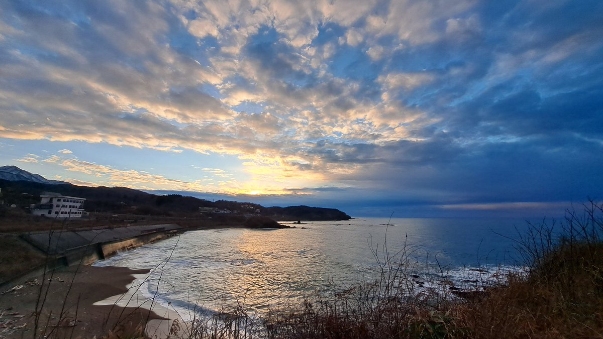 わレイ tweet media